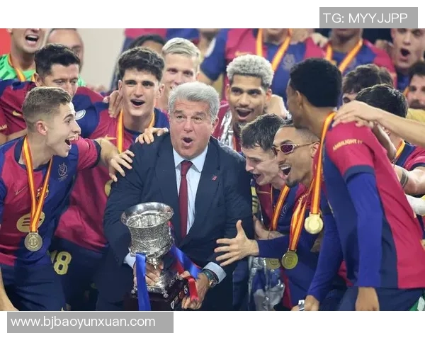 皇马与巴萨巅峰对决8月17日激情四溢谁将赢得西班牙超级杯荣耀